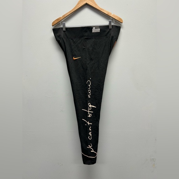 Nike Women's Mid-Rise 7/8 Leggings - Picture 2 of 6